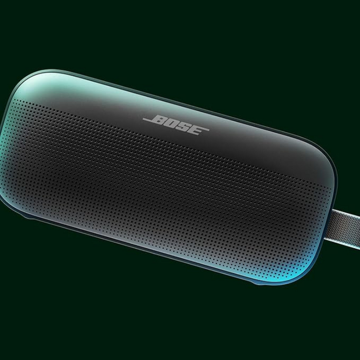 Bose SoundLink Flex Portable Bluetooth Speaker (2nd Gen) - Hi-Fi Audio, Waterproof, Dustproof, 12-Hour Battery, Perfect for Outdoors